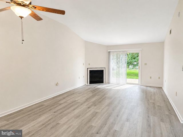 883 GEYER DR, Chambersburg, PA 17201