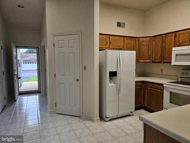 883 GEYER DR, Chambersburg, PA 17201