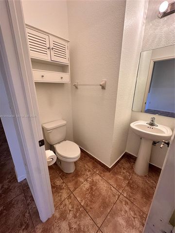 2342 SE 16th Terrace, Homestead, FL 33035