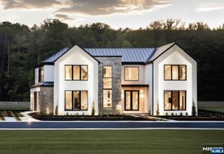 140 Demarest Avenue, Englewood Cliffs, NJ 07631