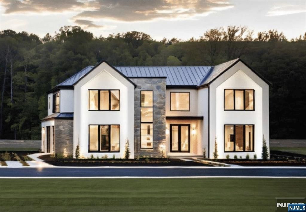 140 Demarest Avenue, Englewood Cliffs, NJ 07631