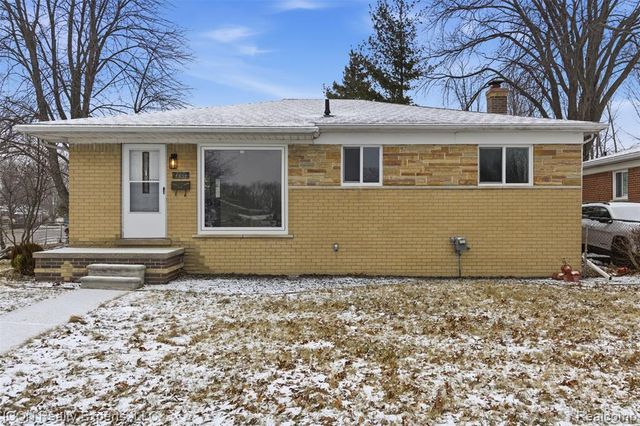 22401 Francis Street, Saint Clair Shores, MI 48082