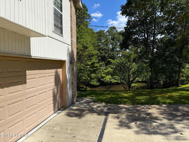 148 Fox Run Rd, Crossville, TN 38571