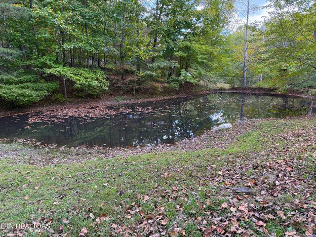 148 Fox Run Rd, Crossville, TN 38571