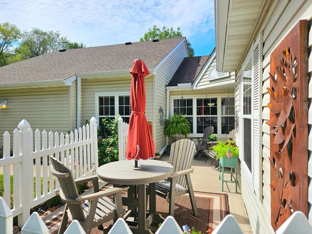 19277 Freeport Court NW, Elk River, MN 55330