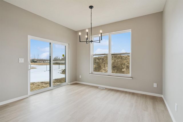 4710 Wild Horse Drive, Cedar Falls, IA 50613