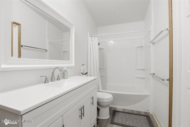 2500 Tradewind Drive, Anchorage, AK 99516