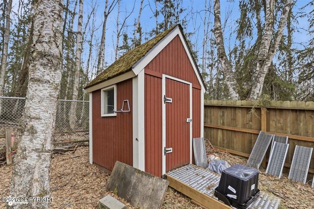 2500 Tradewind Drive, Anchorage, AK 99516