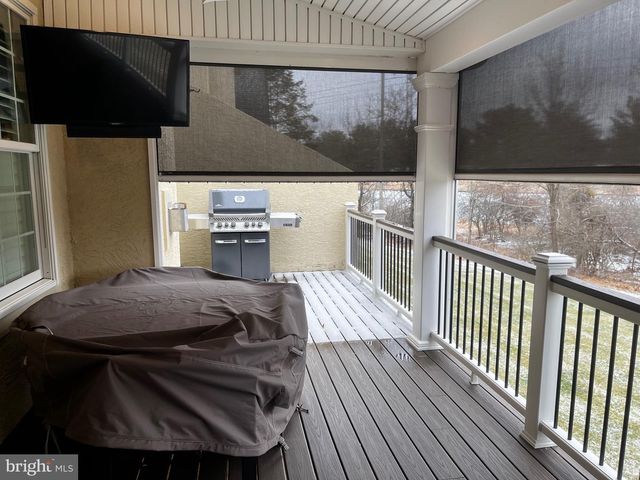 580 FARMDALE CIR, Blue Bell, PA 19422