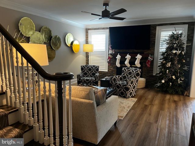 580 FARMDALE CIR, Blue Bell, PA 19422