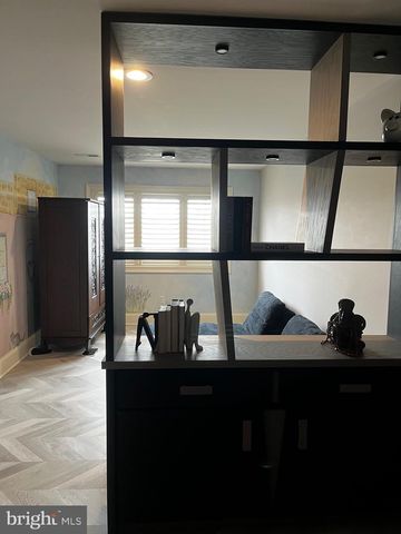 580 FARMDALE CIR, Blue Bell, PA 19422