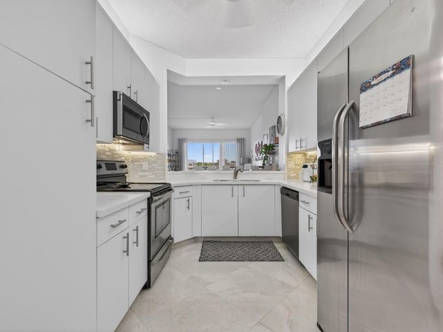 7708 Trent Drive, Tamarac, FL 33321