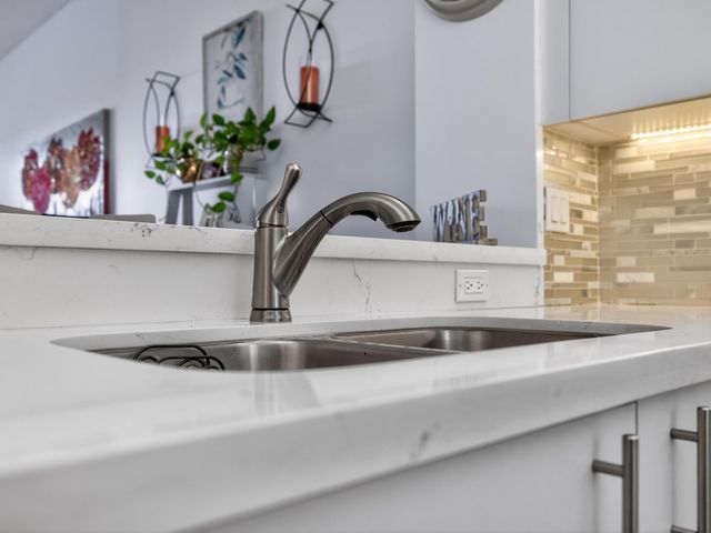 7708 Trent Drive, Tamarac, FL 33321