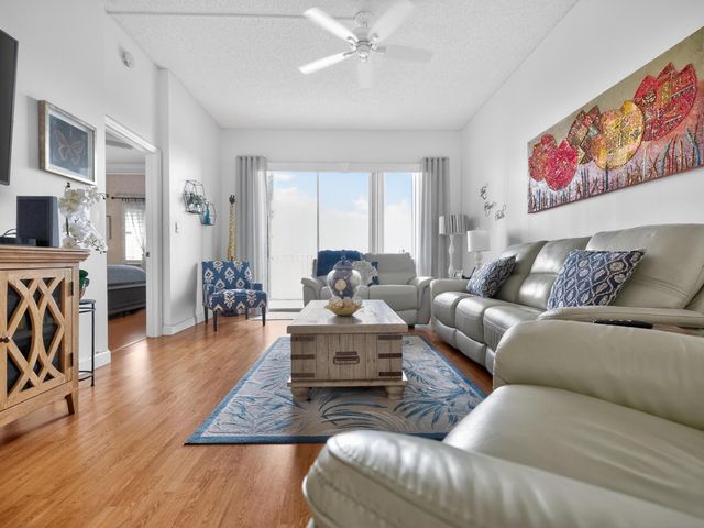 7708 Trent Drive, Tamarac, FL 33321