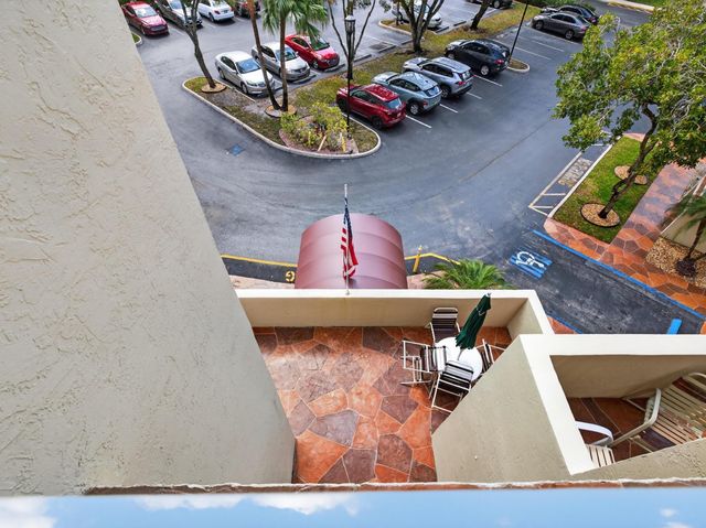 7708 Trent Drive, Tamarac, FL 33321