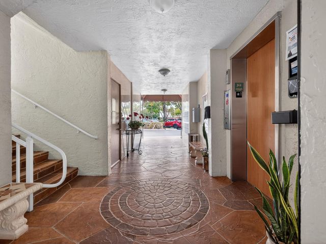 7708 Trent Drive, Tamarac, FL 33321