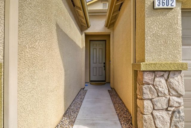 3602 W Sweet, Visalia, CA 93291