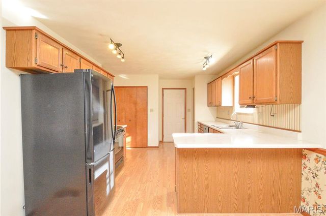 1705 Spruce Hill Drive, Belleville, IL 62221