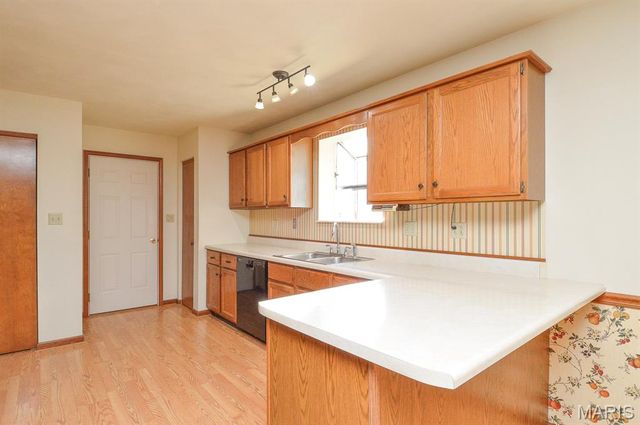 1705 Spruce Hill Drive, Belleville, IL 62221