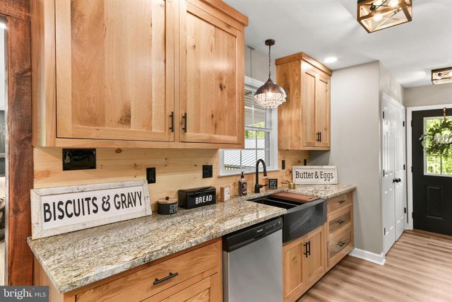 4850 PORTERSTOWN RD, Keedysville, MD 21756