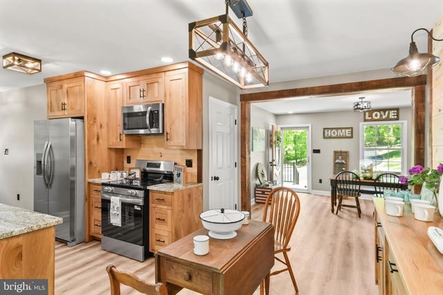 4850 PORTERSTOWN RD, Keedysville, MD 21756