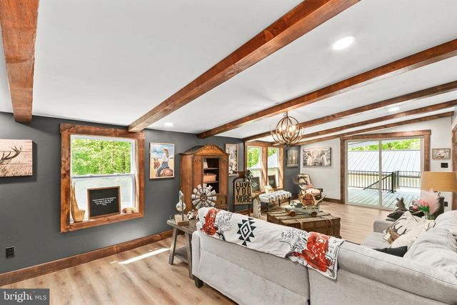 4850 PORTERSTOWN RD, Keedysville, MD 21756