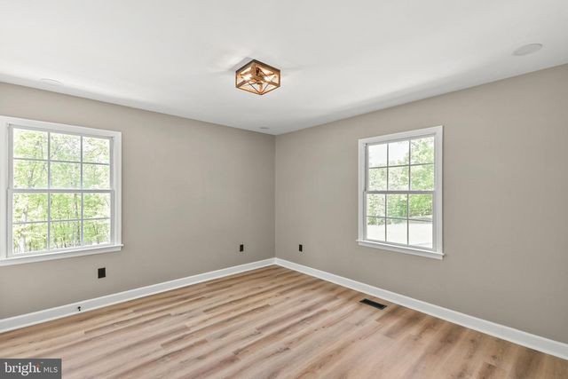 4850 PORTERSTOWN RD, Keedysville, MD 21756