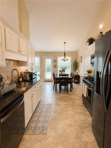 2130 Saint Thomas Way, Suwanee, GA 30024