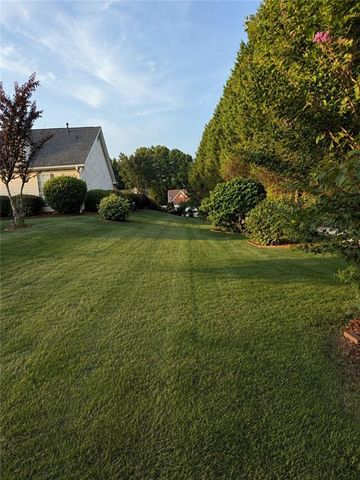 2130 Saint Thomas Way, Suwanee, GA 30024