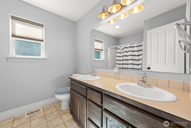 1026 Pinehurst Street, Fircrest, WA 98466