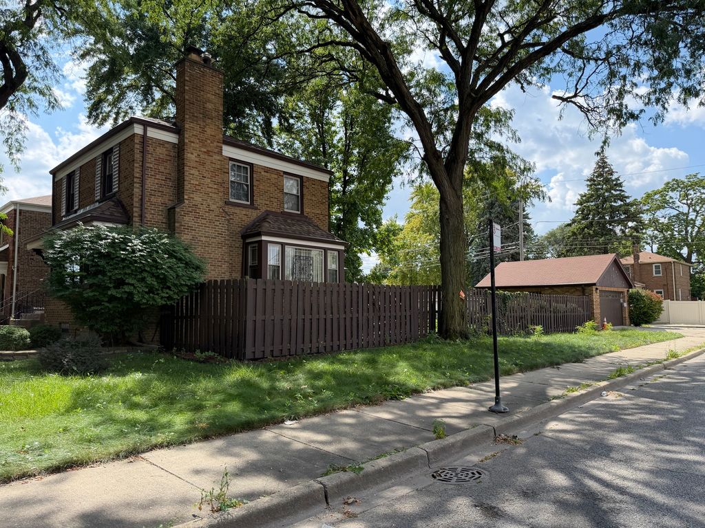 8200 S Fairfield Avenue, Chicago, IL 60652 — photo 3