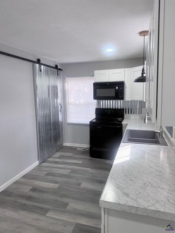 2445 Adams Avenue, Macon, GA 31206