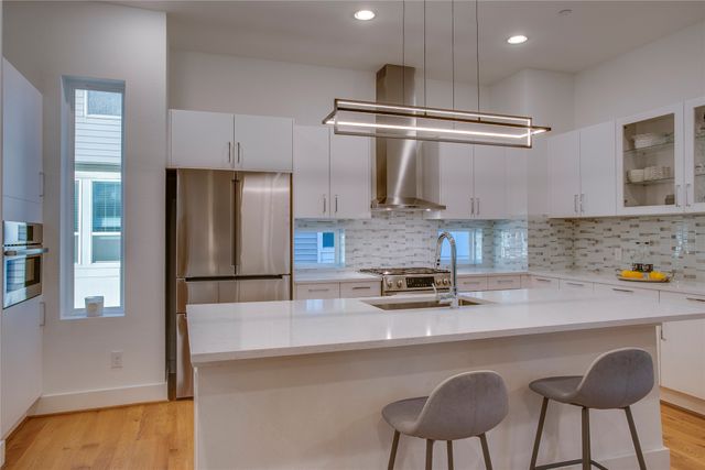 1936 Kearney Court, Dallas, TX 75204