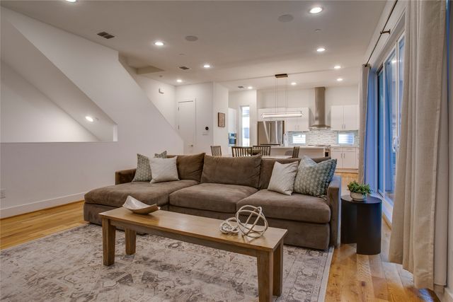 1936 Kearney Court, Dallas, TX 75204