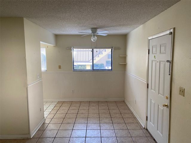 11720 RAINTREE LAKE LANE B, Tampa, FL 33617