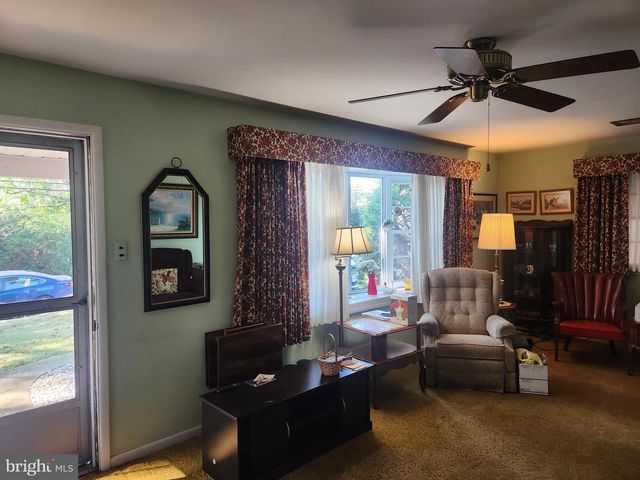 1761 WILSON AVE, Lancaster, PA 17603