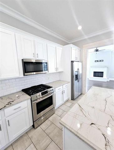 5817 Crape Court, Lake Charles, LA 70605