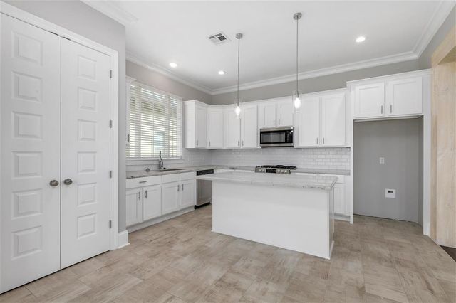 5817 Crape Court, Lake Charles, LA 70605