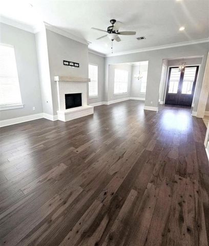 5817 Crape Court, Lake Charles, LA 70605