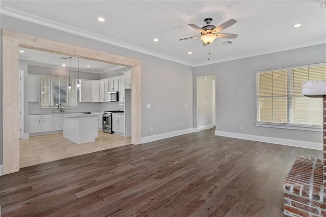 5817 Crape Court, Lake Charles, LA 70605