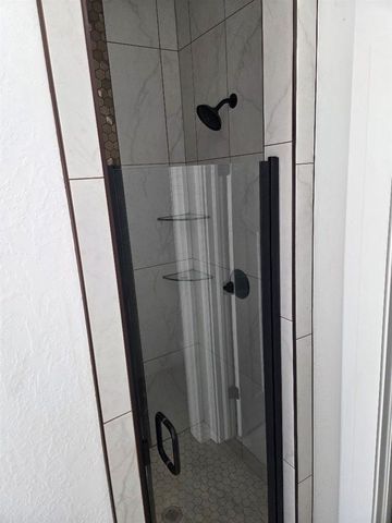 5572 NE Minnow Ln, Elgin, OK 73538