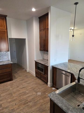 5572 NE Minnow Ln, Elgin, OK 73538