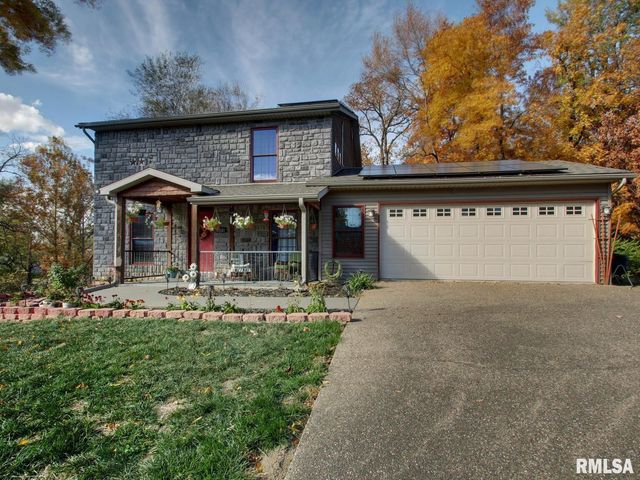 911 RIDGEWOOD Drive, Quincy, IL 62301