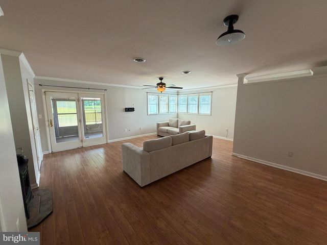 105 GARRETT RD, Glen Burnie, MD 21060