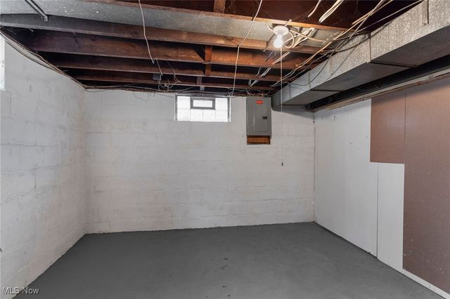 41 Wetmore Drive, Struthers, OH 44471