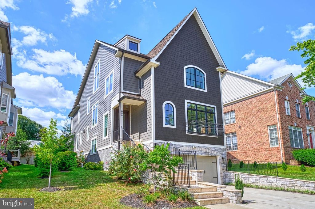 1600 GREAT FALLS ST, Mclean, VA 22101