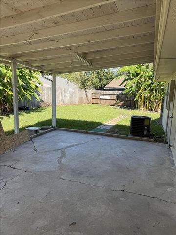 3846 Old Post Road, Houston, TX 77082
