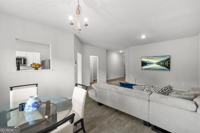 6907 Rogers Point, Lithonia, GA 30058