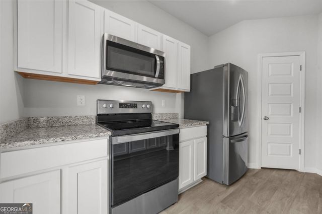 6907 Rogers Point, Lithonia, GA 30058