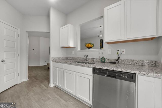 6907 Rogers Point, Lithonia, GA 30058
